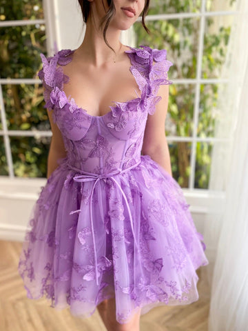 Robe de bal courte en tulle de style Aline avec papillons 3D