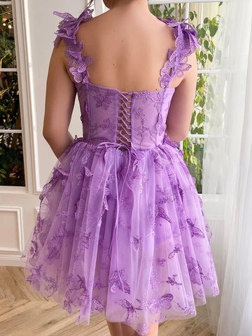 Robe de bal courte en tulle de style Aline avec papillons 3D