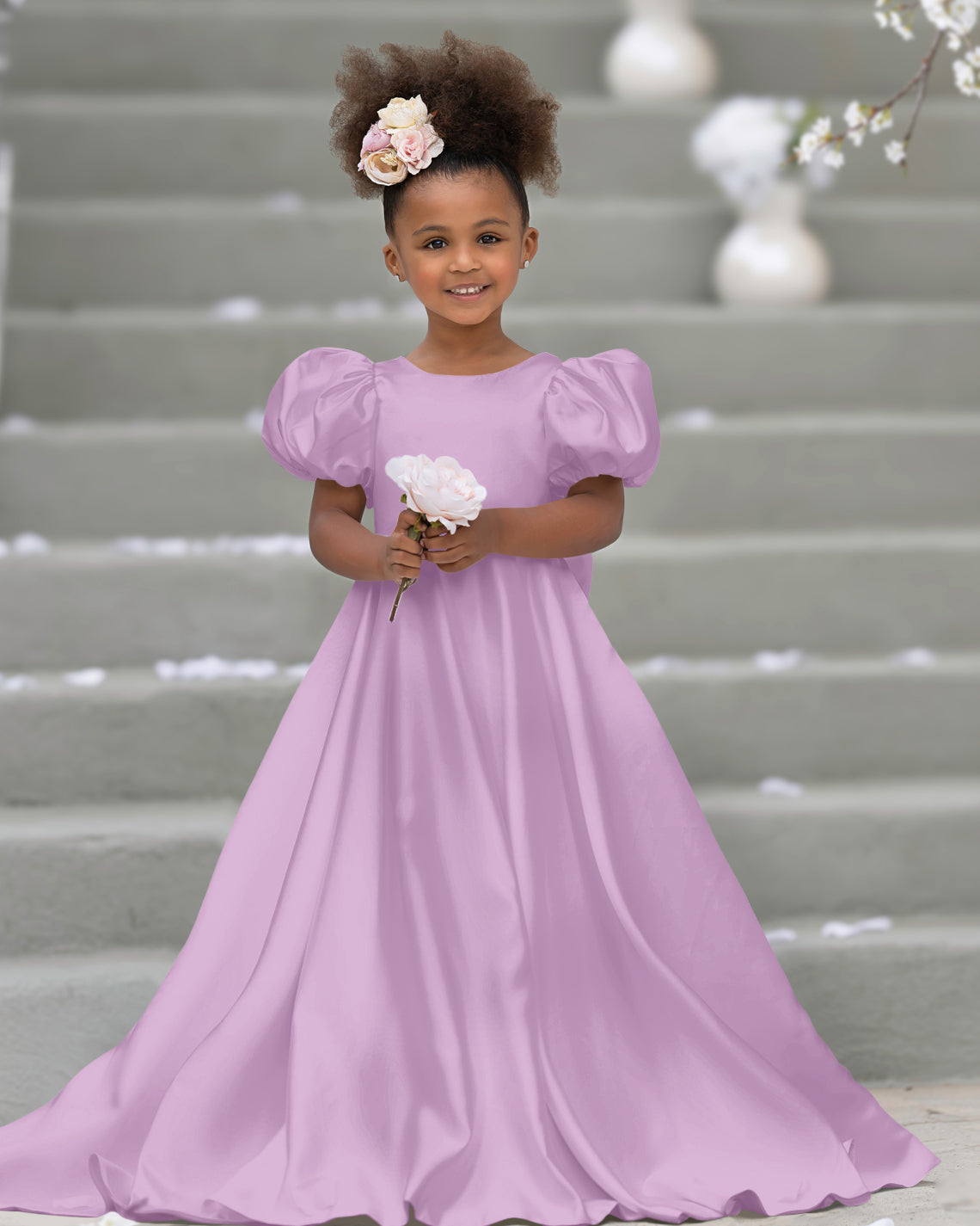 Vestido de niña de las flores con mangas abullonadas, lazo, botones en la espalda y cola de barrido 