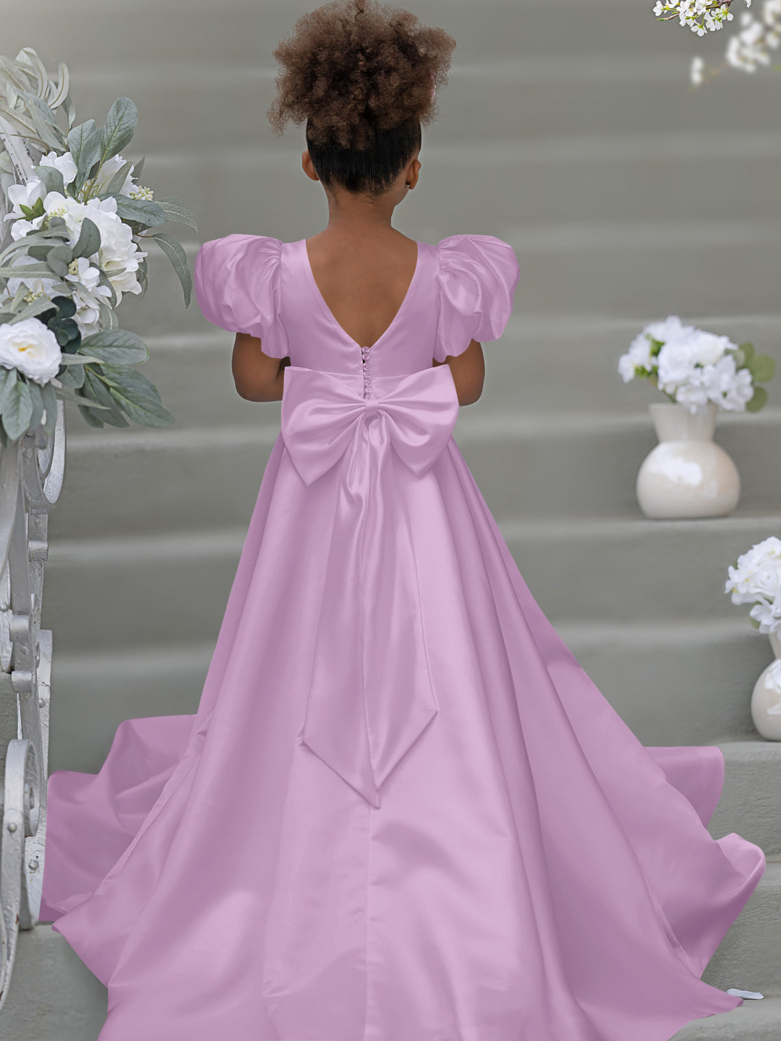 Vestido de niña de las flores con mangas abullonadas, lazo, botones en la espalda y cola de barrido 