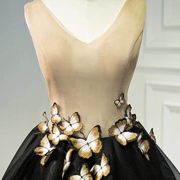 Robe de bal courte noire à col en V et motif papillon PD397