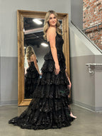 Vestido largo de fiesta de encaje con un solo hombro y volantes