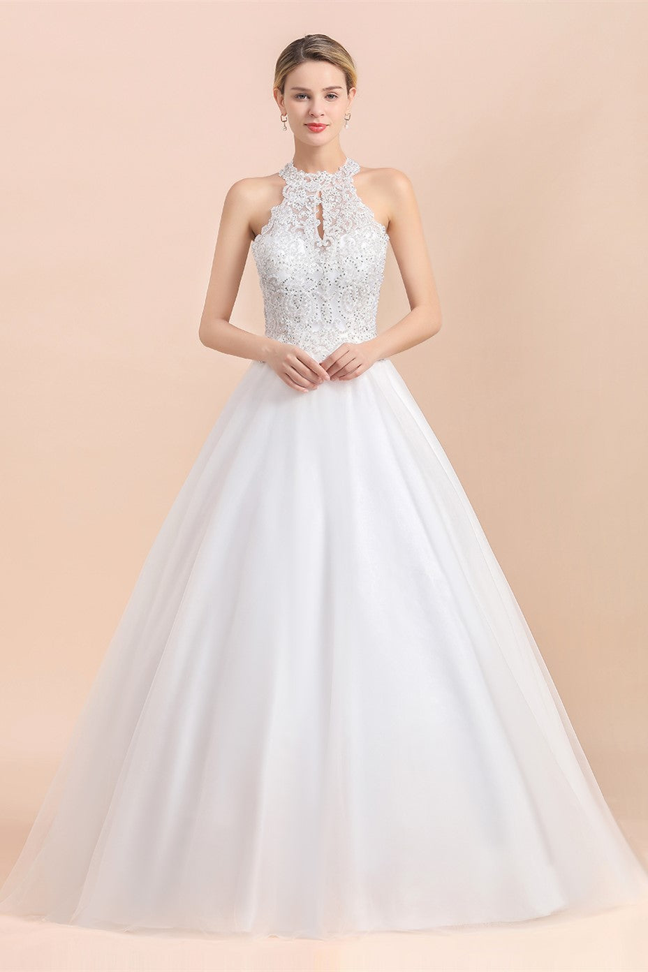 Vestido de novia largo de corte A, sin mangas, con apliques de encaje y lentejuelas, escote halter y apliques de encaje.