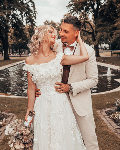 Vestido de novia largo de corte A con hombros descubiertos y estampado floral 3D con apliques de encaje