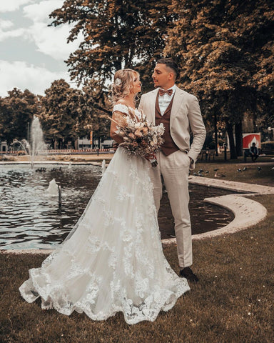 Vestido de novia largo de corte A con hombros descubiertos y estampado floral 3D con apliques de encaje