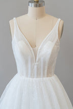 Robe de mariée longue trapèze dos nu en tulle et sequins, ornée d'un dos nu et d'une coupe trapèze