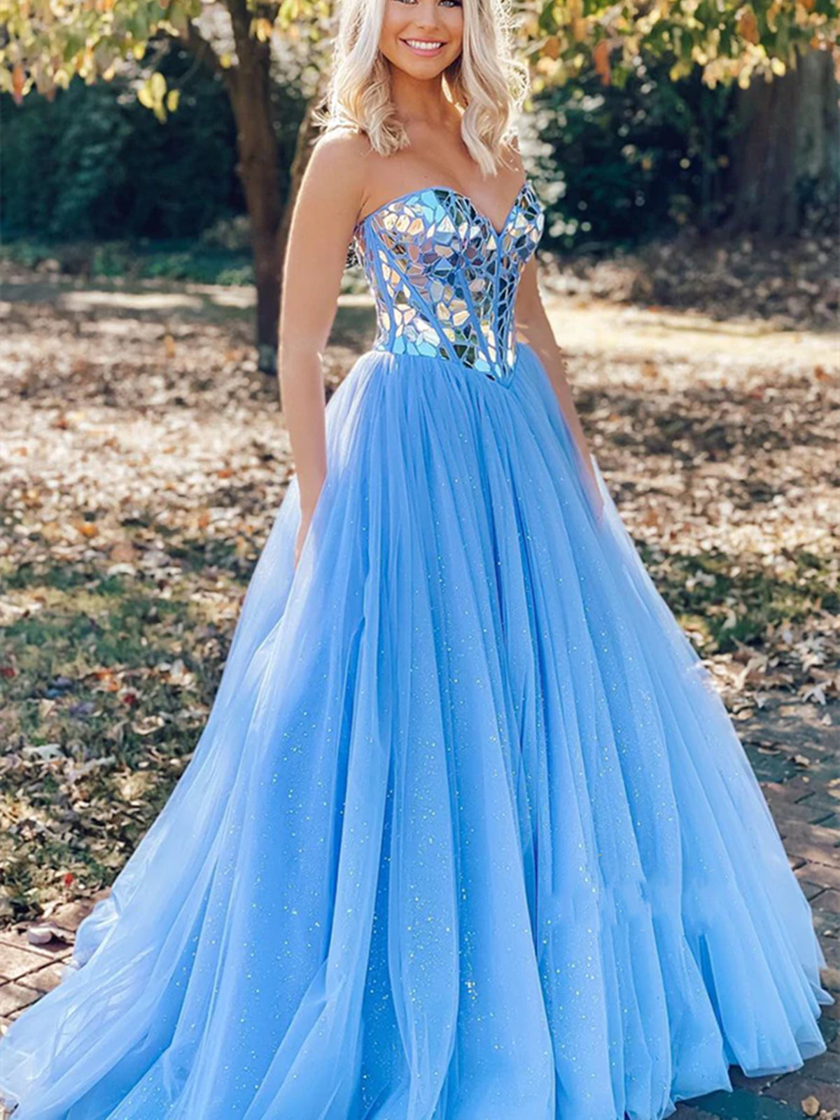 Robes de bal longues en tulle à sequins, sans bretelles, bleues, coupe trapèze, pour remise de diplômes ou soirées formelles.