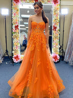 Vestido de fiesta largo de corte A, sin tirantes, de tul y encaje, color naranja, para ocasiones formales.