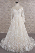 Robe de mariée longue en tulle à manches et décolleté en A, ornée d'appliqués et d'un décolleté en cœur