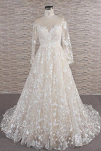 Robe de mariée longue en tulle à manches et décolleté en A, ornée d'appliqués et d'un décolleté en cœur