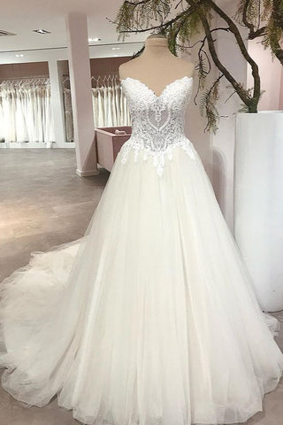 Vestido de novia largo de corte A, escote corazón, espalda descubierta, tul, apliques y encaje