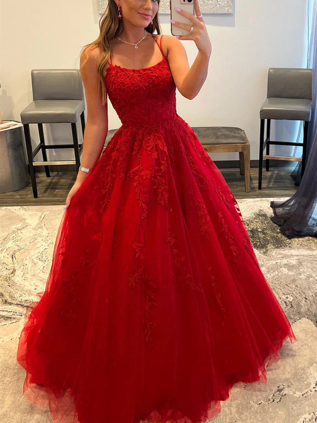 Robes de bal rouges longues en tulle et dentelle dos nu, coupe trapèze