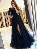 Robe de bal longue en tulle et dentelle, coupe trapèze, dos nu, fente sur le devant et manches mi-longues