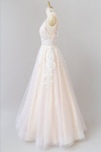 Vestido de novia largo de corte A con escote en V, apliques, encaje y tul, sin espalda