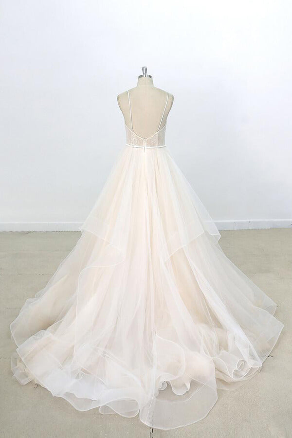 Vestido de novia largo de corte A con escote en V, apliques de encaje y tul