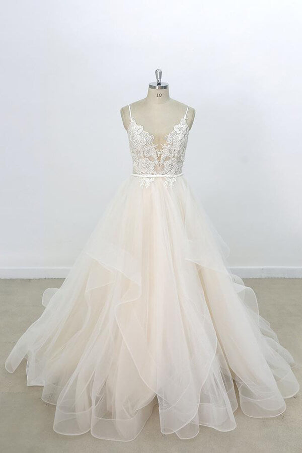 Vestido de novia largo de corte A con escote en V, apliques de encaje y tul