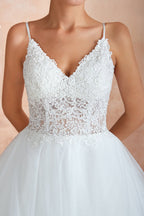Long A-line V-neck Appliques Tulle Wedding Dress