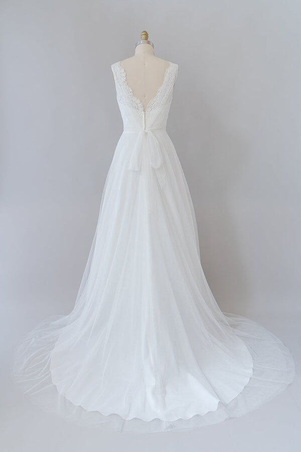 Vestido de novia largo de corte A, escote en V, encaje y tul sin espalda