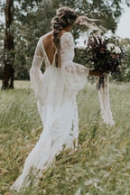 Vestido de novia largo de corte A, escote en V, encaje y tul con mangas