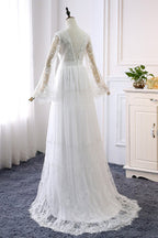 Vestido de novia largo de corte A, escote en V, encaje y tul con mangas