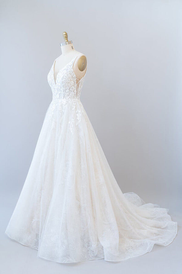 Vestido de novia largo de corte A, escote en V, espalda descubierta, apliques de encaje y tul