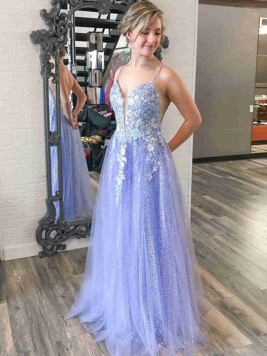 Robe de bal longue trapèze en tulle et dentelle, dos nu, col en V, dentelle violette à motifs floraux, robe de soirée formelle de remise de diplôme