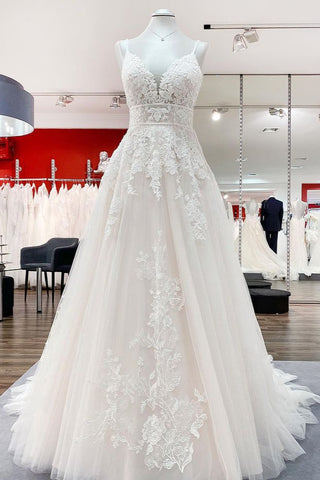 Vestido de novia largo de corte A, escote en V, tul, sin mangas, apliques de encaje y espalda descubierta