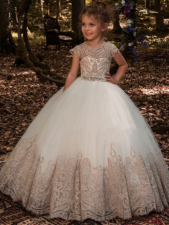 Vestido largo de gala con cola de barrido para bodas, cumpleaños, concursos de belleza y damitas de honor.
