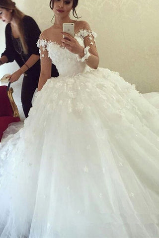 Vestido de novia largo de corte princesa, escote corazón, tul y mangas