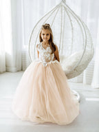 Vestido largo de tul y encaje sin mangas para niña de las flores con lazo