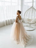 Robe de bal longue en tulle dos nu style bohème avec nœud