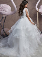 Robe de bal longue en tulle à col en V pour une fête d'anniversaire ou une demoiselle d'honneur