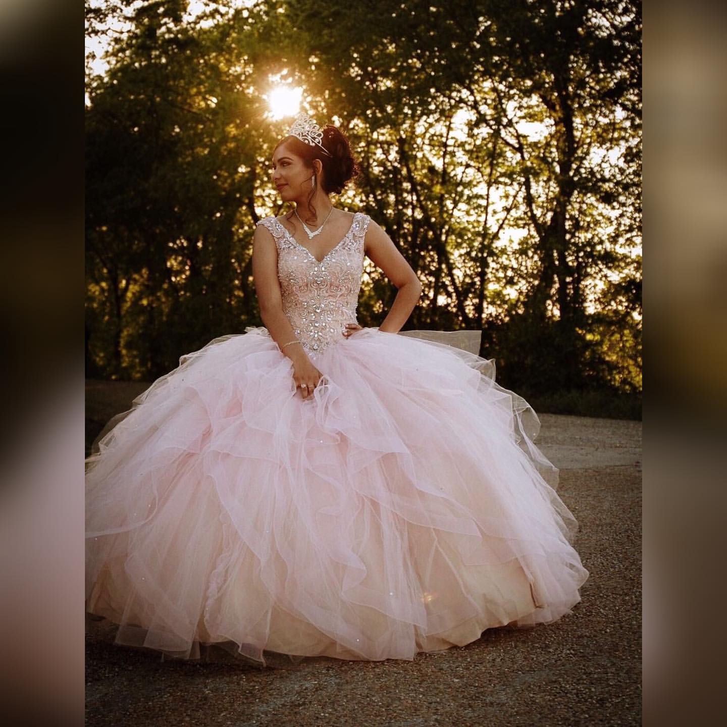 Robe de bal longue en tulle à col en V pour quinceañera