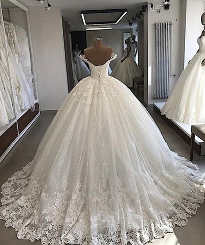 Vestidos de novia largos de baile con hombros descubiertos, encaje y tul