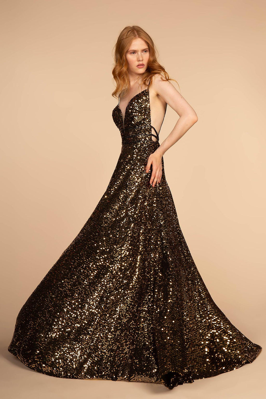 Robe de bal longue entièrement pailletée