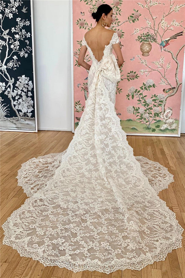 Vestidos de novia largos de sirena con encaje y hombros descubiertos
