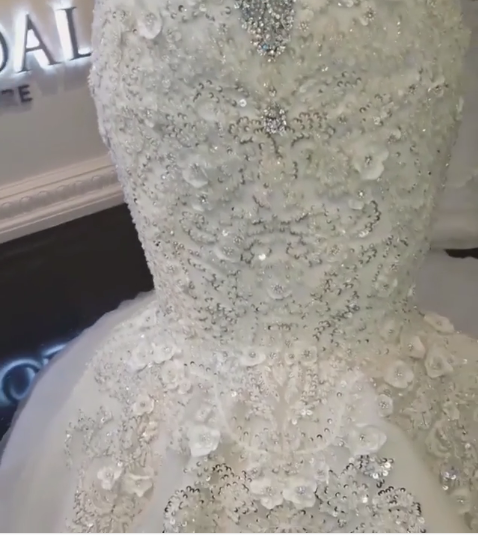 Vestido de novia largo de sirena con hombros descubiertos, apliques de cristal