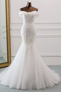 Robe de mariée sirène longue à épaules dénudées, ornée d'appliqués de dentelle et de tulle