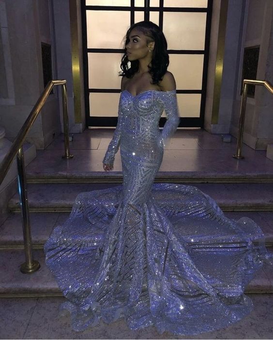 Robe de bal sirène longue à épaules dénudées et sequins avec manches