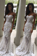 Robe de mariée sirène longue en dentelle à décolleté cœur