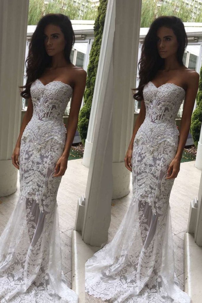 Robe de mariée sirène longue en dentelle à décolleté cœur