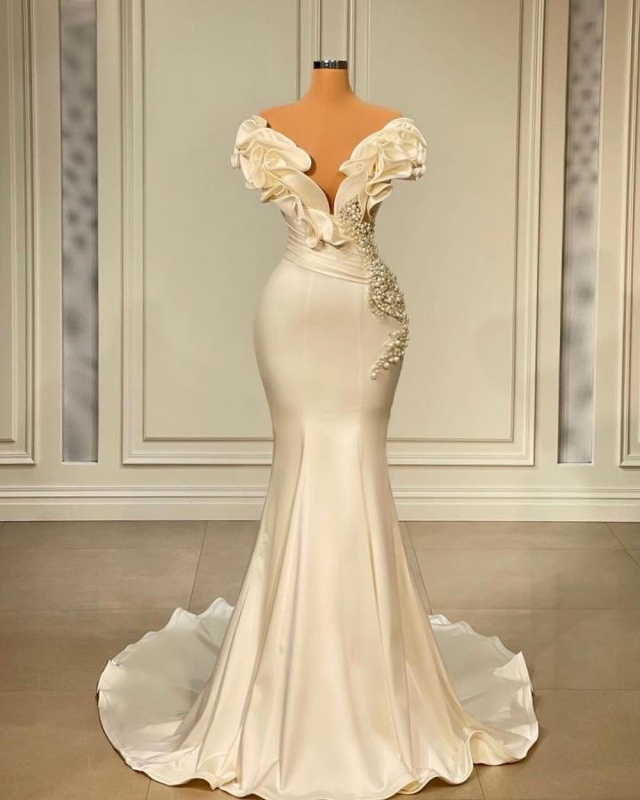 Robe de bal sirène longue en satin à décolleté cœur