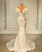 Robe de bal sirène longue en satin à décolleté cœur