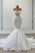 Robe de mariée sirène longue à bretelles spaghetti, ornée de perles et de volants, en tulle et décolleté cœur