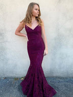 Robe de bal de fin d'études longue sirène en dentelle dos nu et col en V