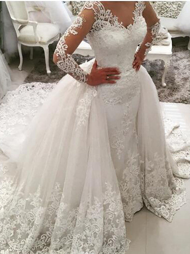 Robe de mariée sirène longue en tulle et dentelle, col en V, traîne balayée et manches