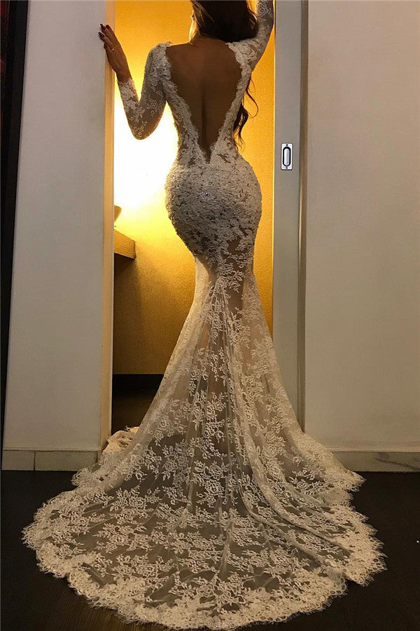 Vestido de fiesta blanco largo de sirena con escote en V, tul y encaje, con abertura.