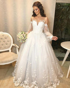 Vestido de novia largo de princesa, estilo princesa, de tul con hombros descubiertos y mangas abullonadas