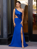 Ashley | Vestido de graduación tipo tubo con un solo hombro y lentejuelas efecto espejo