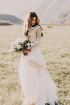 Robe de mariée en mousseline de soie ornée de dentelle et d'appliqués, coupe trapèze, manches longues